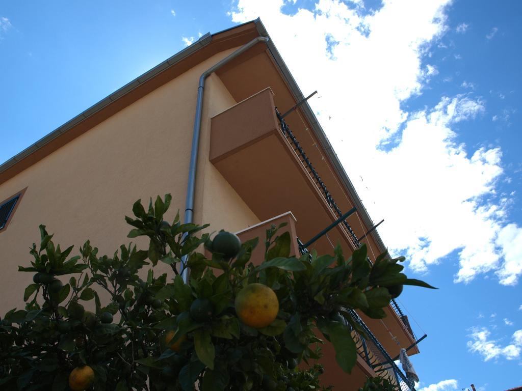 Apartment Luna Ploce  Exterior photo